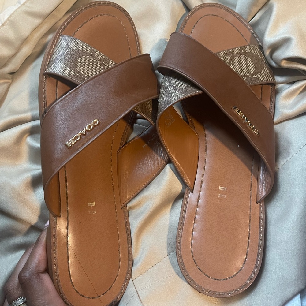 Hilda Sandal In Signature Canvas